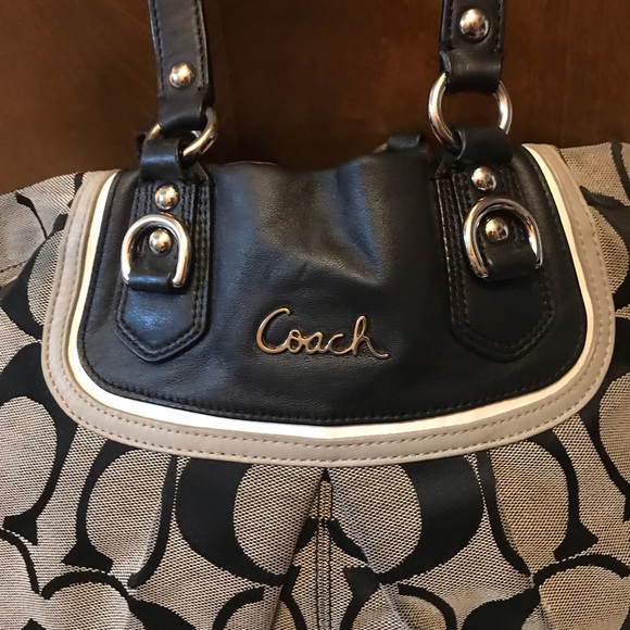 Coach signature bag - Picture 3 of 5